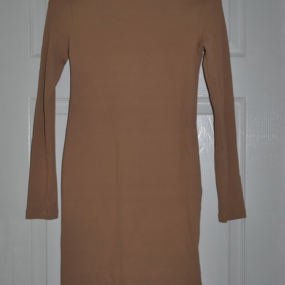 NWT H&M | Blush Ribbed Bodycon Mock Neck Dress - Picture 2 of 5